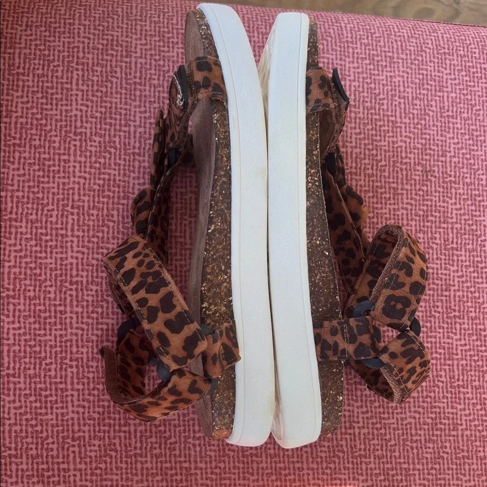 Wonder Nation Sandals